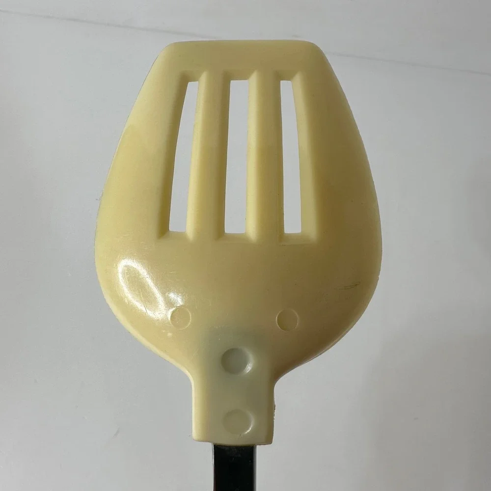 Vintage Plastic Slotted‎ Serving Spoon Cream Yellow Korea Hanging Hole 11